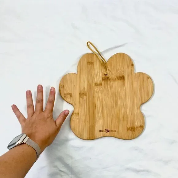 Totally Bamboo Paw Shaped Cutting and Serving Board - Picture 6 of 6